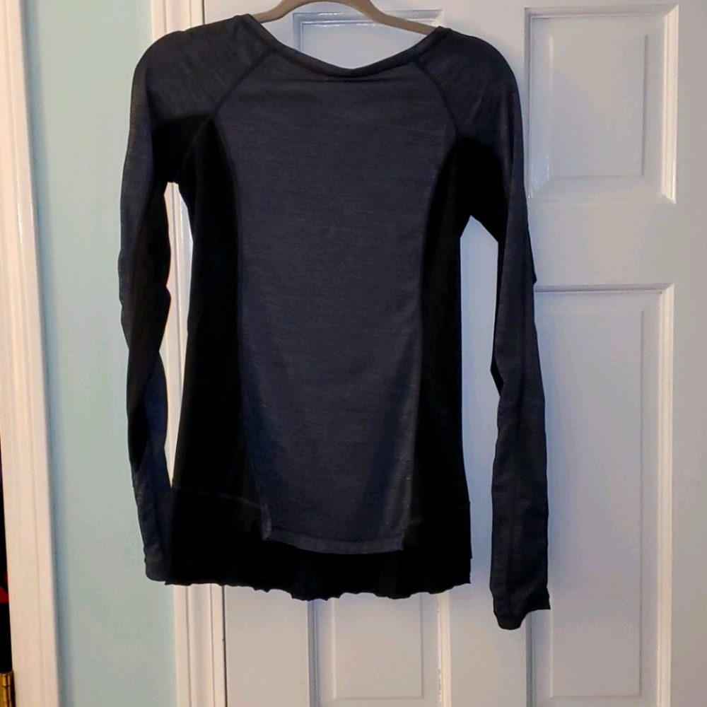Black/gray long top